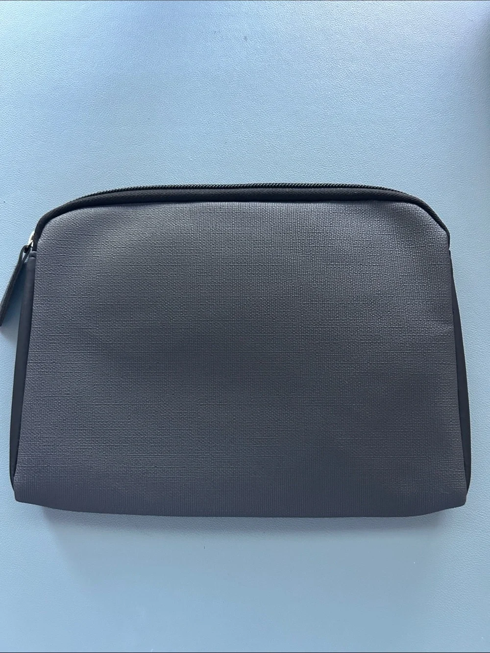 Tumi black gray